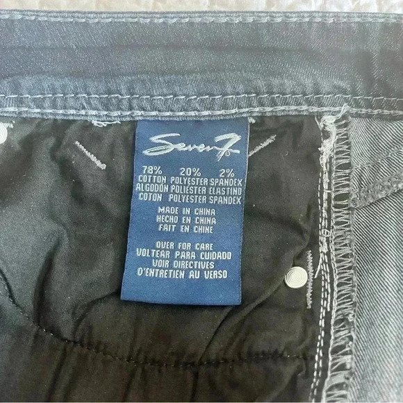 Seven 7 boot cut size 16 woman’s jeans, embellished back pocket dark wash - Picture 5 of 9